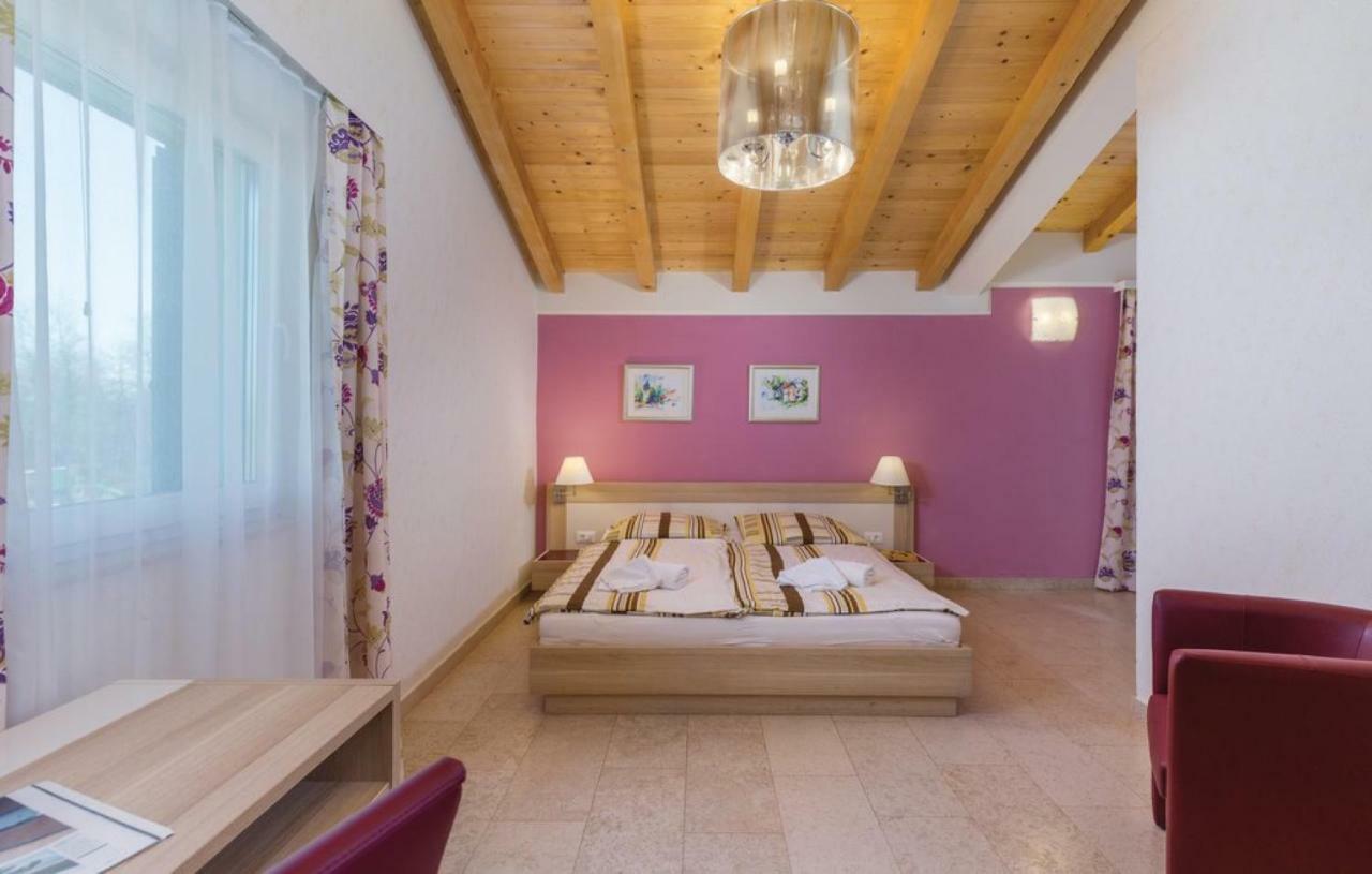 Villas Vea Histria Režanci Εξωτερικό φωτογραφία