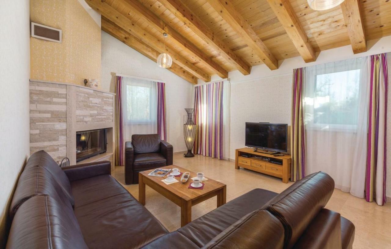 Villas Vea Histria Režanci Εξωτερικό φωτογραφία