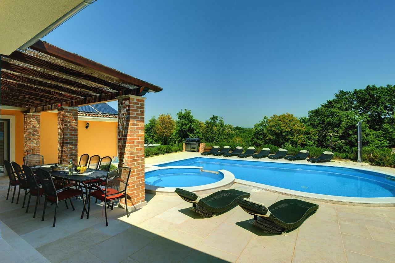 Villas Vea Histria Režanci Εξωτερικό φωτογραφία
