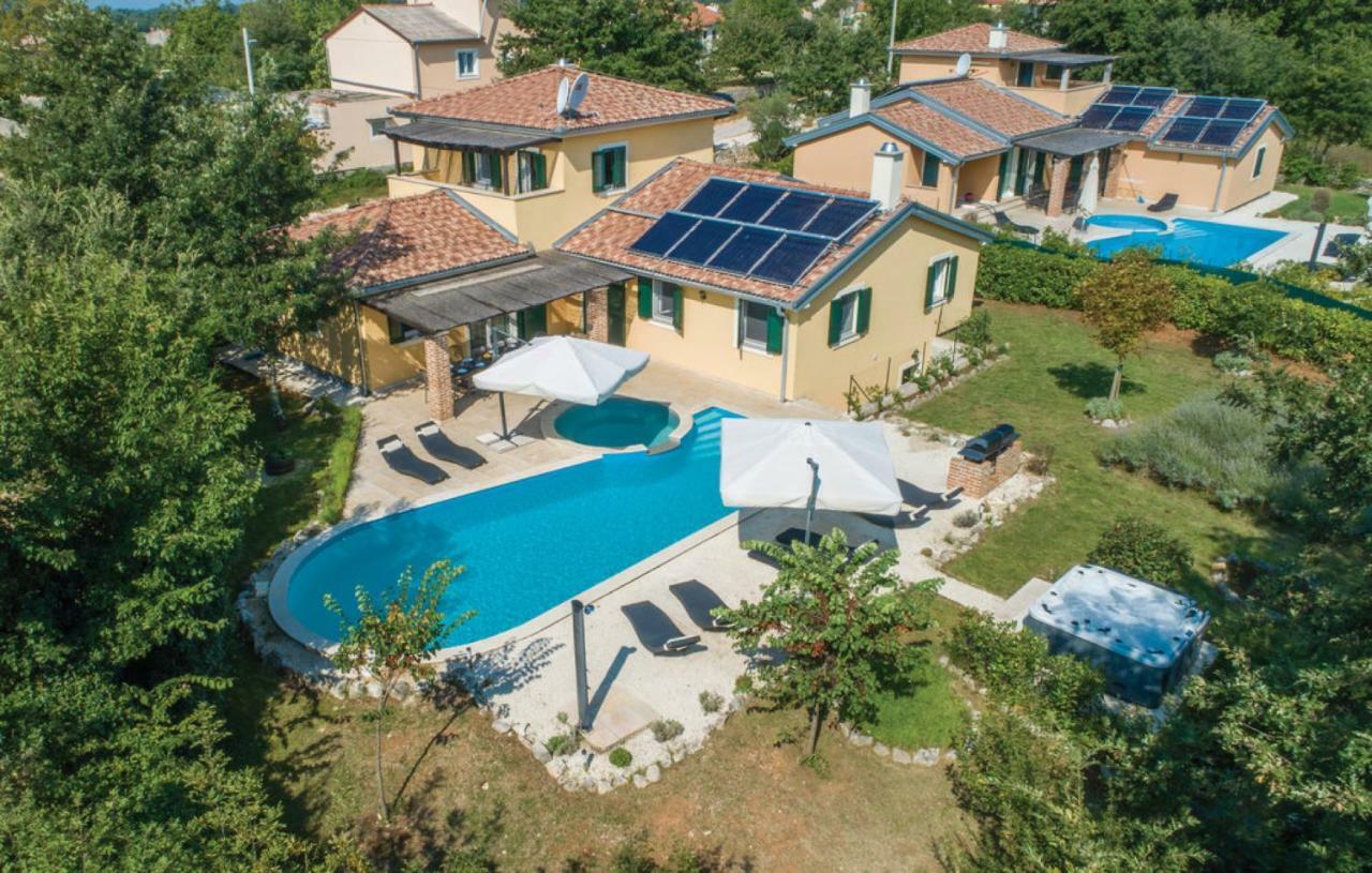 Villas Vea Histria Režanci Εξωτερικό φωτογραφία